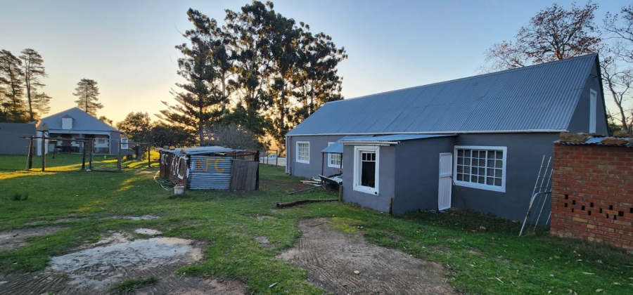 9 Bedroom Property for Sale in Joubertina Eastern Cape